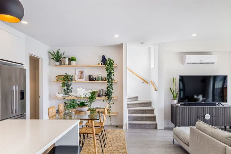 Photo of property in 10 Arran Point Parade, Orewa, 0931