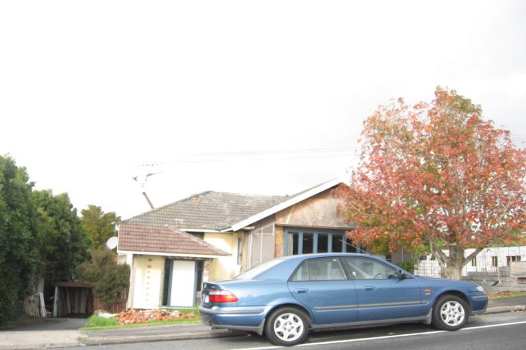 Photo of property in 99 Mellons Bay Road, Mellons Bay, Auckland, 2014