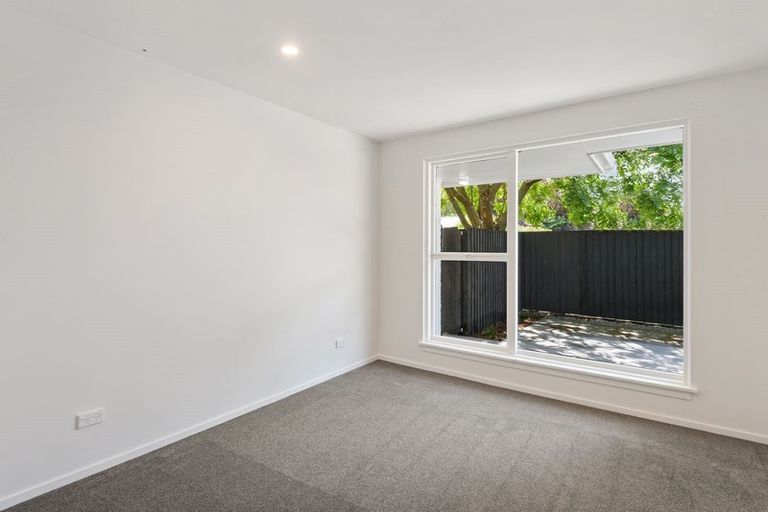 Photo of property in 2/225 Greers Road, Bryndwr, Christchurch, 8053