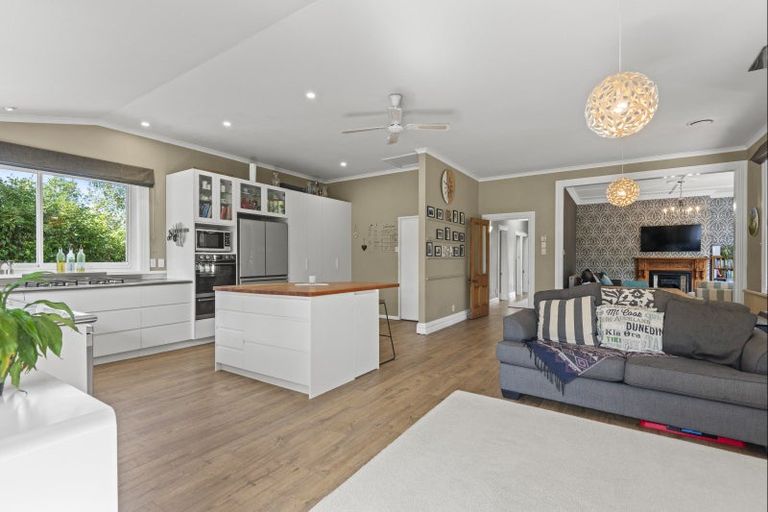 Photo of property in 236 Kelvin Grove Road, Kelvin Grove, Palmerston North, 4470