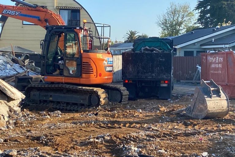 Photo of property in 9 Blanes Road, Weymouth, Auckland, 2103