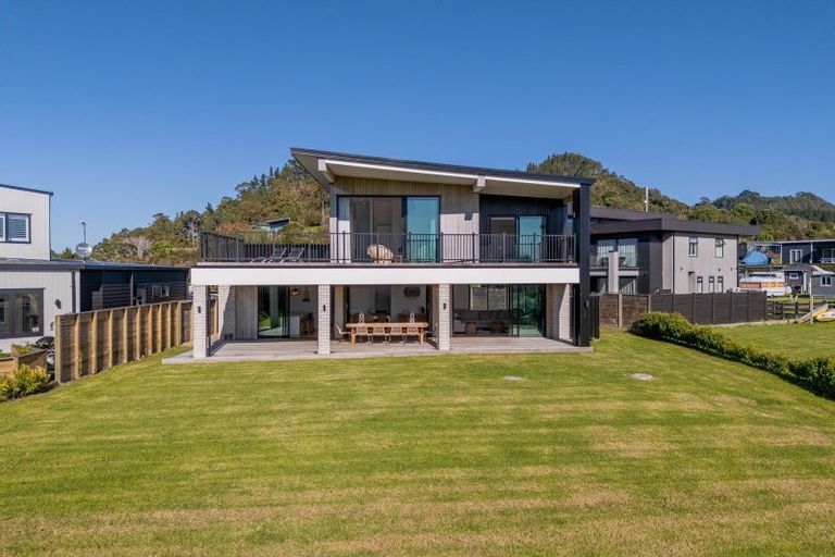 Photo of property in 17 Fred Harsant Drive, Cooks Beach, 3591