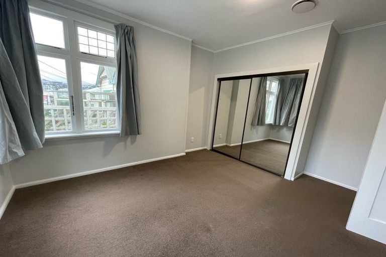 Photo of property in 73 Majoribanks Street, Mount Victoria, Wellington, 6011