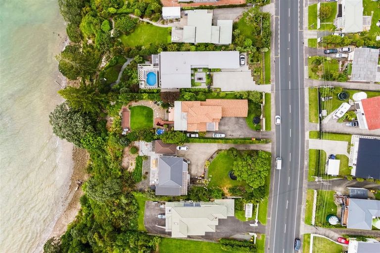 Photo of property in 985 Whangaparaoa Road, Tindalls Beach, Whangaparaoa, 0930