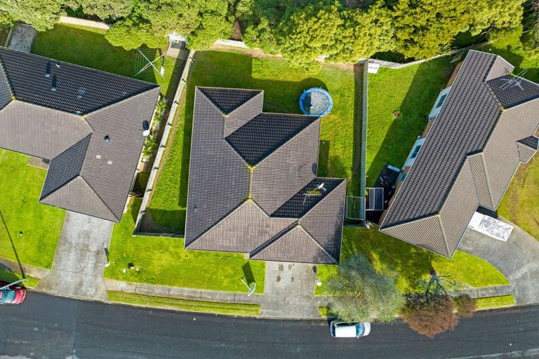 Photo of property in 19 Liddesdale Place, Papakura, 2110