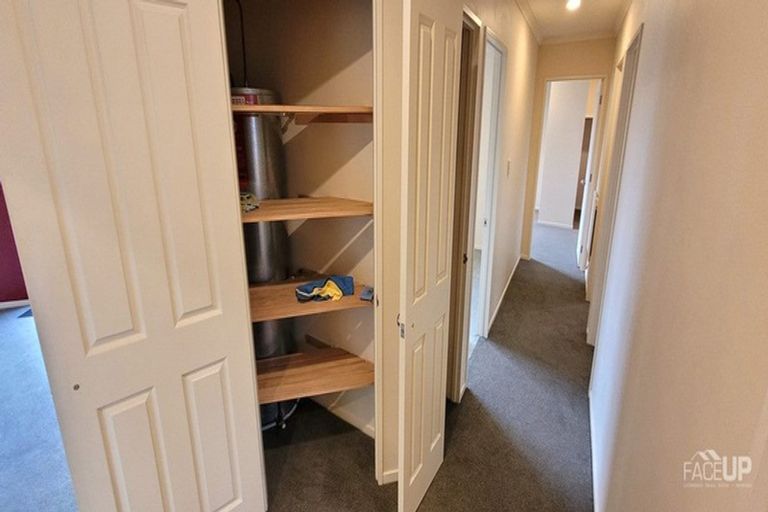 Photo of property in 13 Gendo Avenue, Henderson, Auckland, 0612