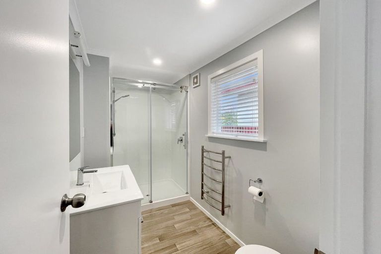 Photo of property in 5 Abraham Crescent, Milson, Palmerston North, 4414