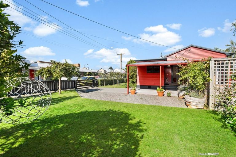 Photo of property in 15 Ohio Street, Martinborough, 5711