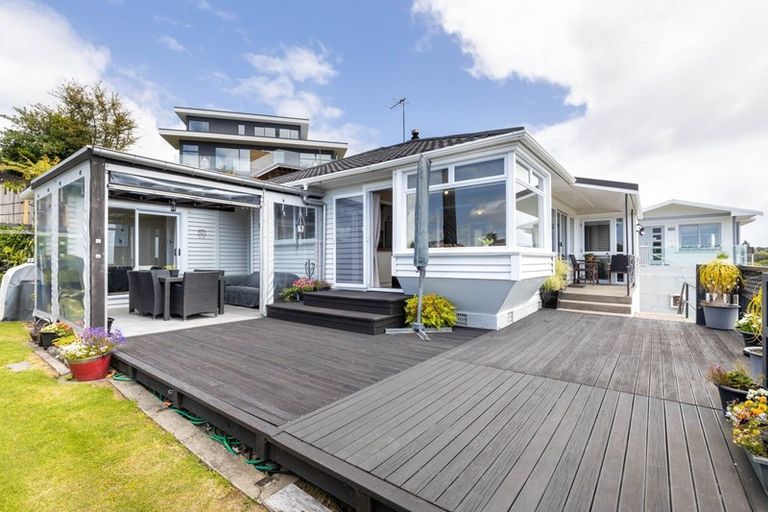 Photo of property in 50 Calvert Road, Lynmouth, New Plymouth, 4310