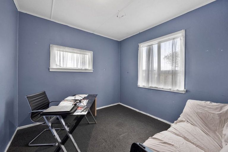 Photo of property in 18 Hunter Street, Normanby, Hawera, 4614