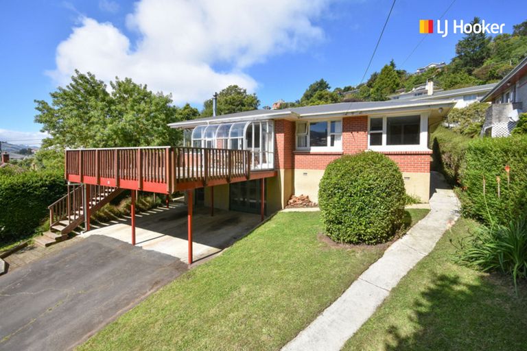 Photo of property in 85 Kaikorai Valley Road, Glenross, Dunedin, 9011