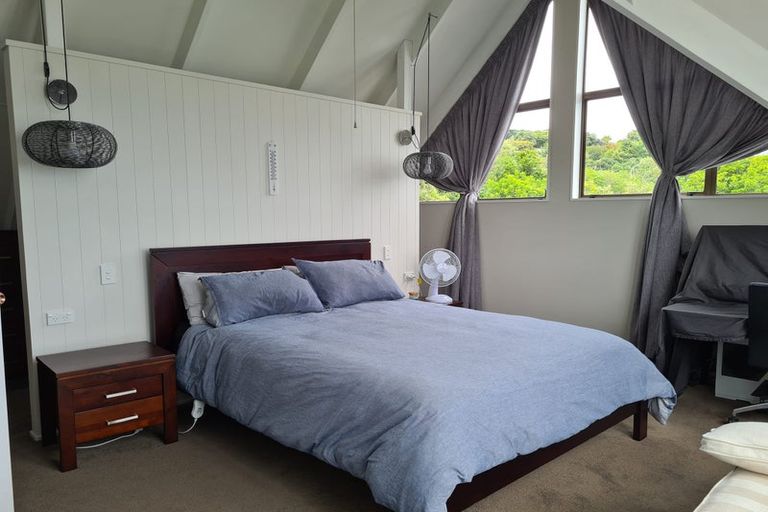 Photo of property in 20 Zita Avenue, Matakatia, Whangaparaoa, 0930