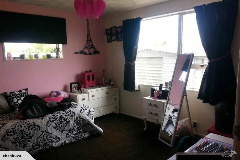 Photo of property in 71 Johns Road, Rangiora, 7400