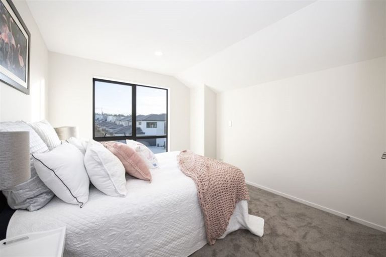 Photo of property in 54 Tir Conaill Avenue, Flat Bush, Auckland, 2019