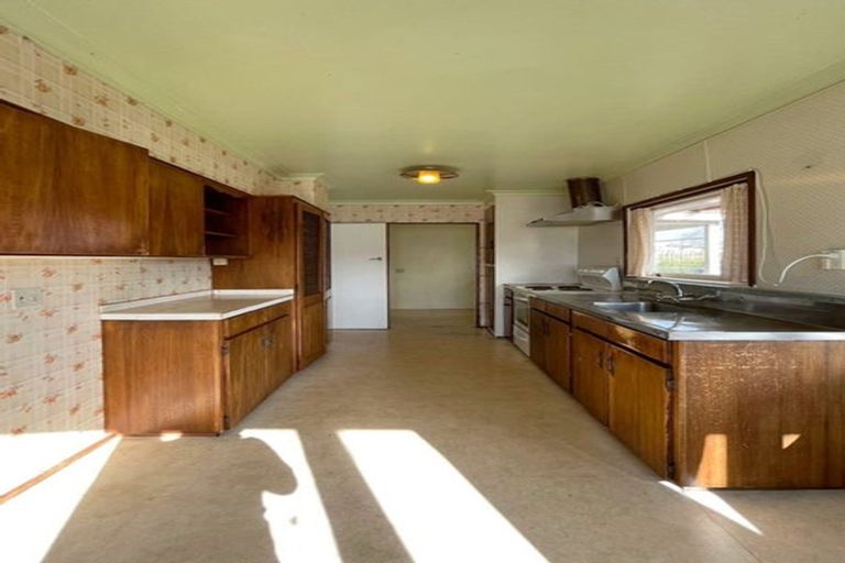 Photo of property in 23 Barbary Avenue, Kelston, Auckland, 0602