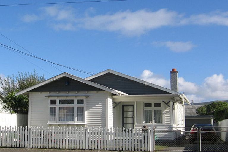Photo of property in 1 Jessie Street, Petone, Lower Hutt, 5012