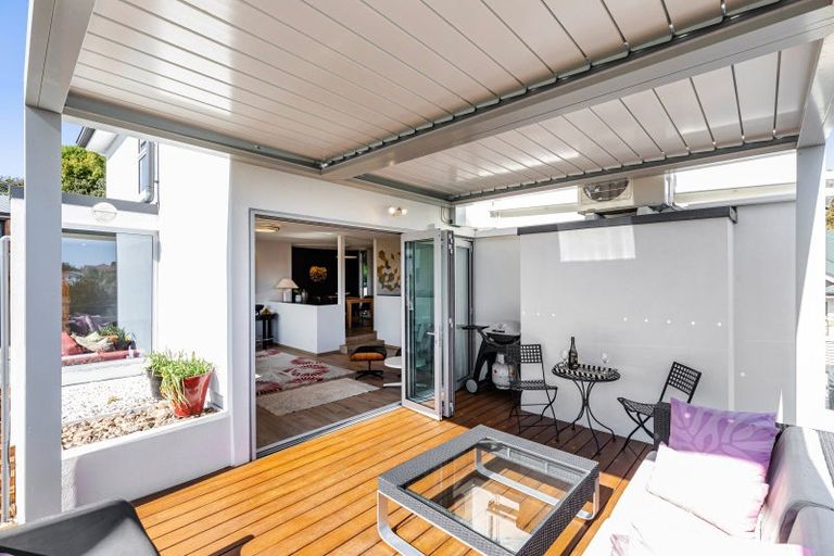 Photo of property in 14 Upper Crichton Terrace, Cashmere, Christchurch, 8022