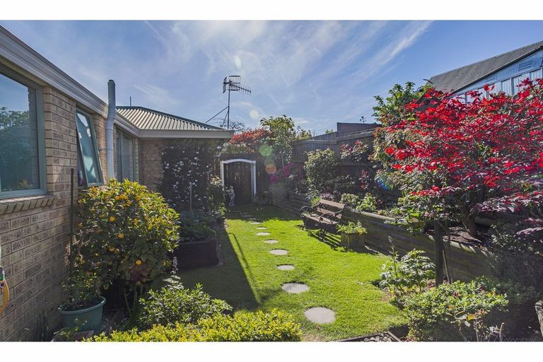 Photo of property in 5 Ellesmere Place, Oceanview, Timaru, 7910