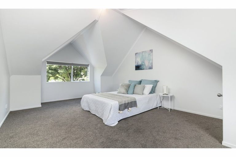 Photo of property in 90 Sherwood Street, Bellevue, Tauranga, 3110