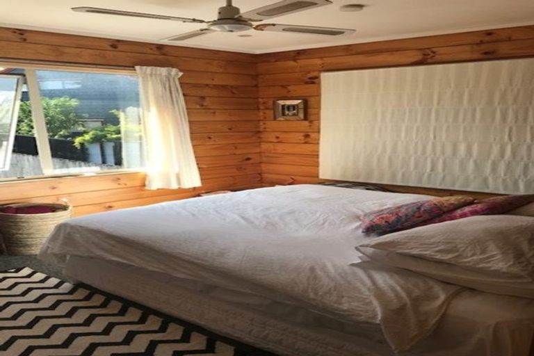 Photo of property in 2/51a Vincent Street, Howick, Auckland, 2014