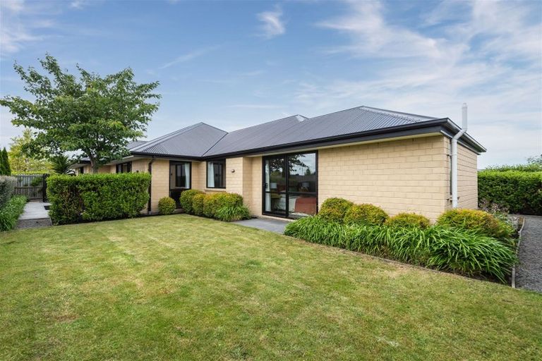 Photo of property in 17 Ashboult Street, Halswell, Christchurch, 8025