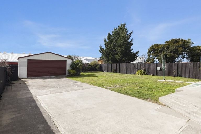 Photo of property in 63 Shortland Street, Wainoni, Christchurch, 8061