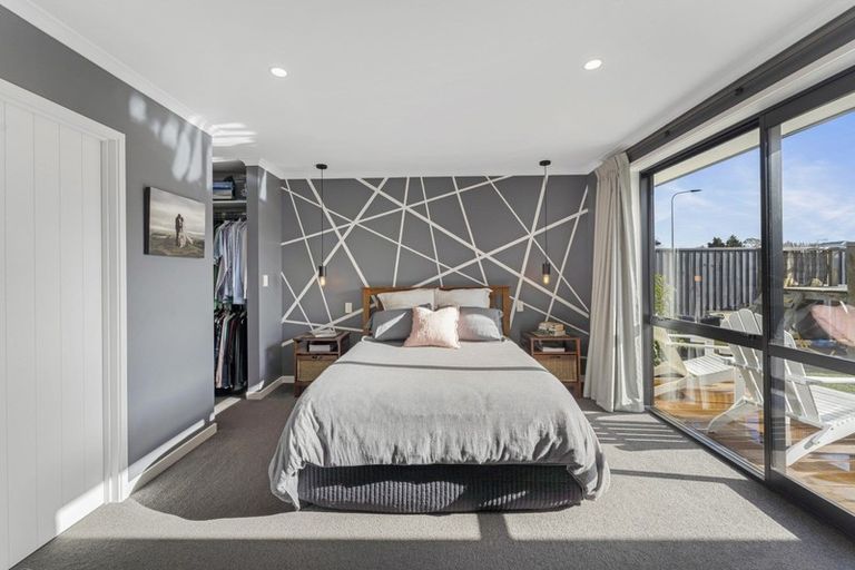 Photo of property in 35 Galatos Street, Rangiora, 7400