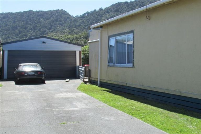 Photo of property in 35 Fox Street, Cobden, Greymouth, 7802