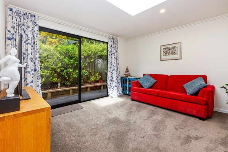 Photo of property in 39b Kakariki Grove, Waikanae, 5036