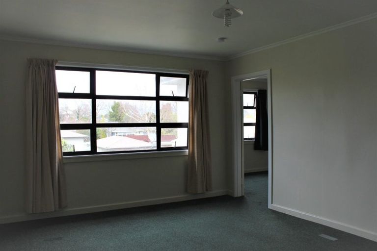 Photo of property in 553 Featherston Street, Roslyn, Palmerston North, 4414