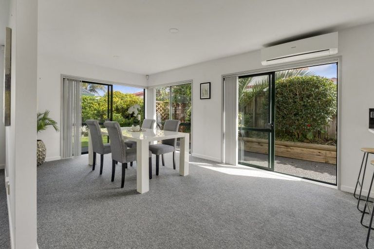 Photo of property in 2/14 Travers Place, Northpark, Auckland, 2013