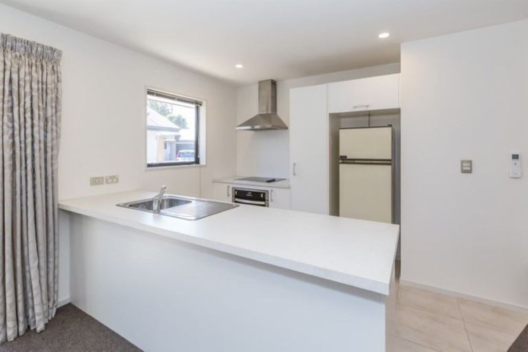 Photo of property in 2/1 Cameron Street, Sydenham, Christchurch, 8023