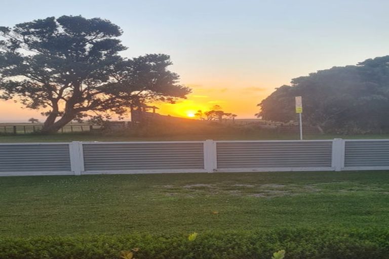 Photo of property in 16 Egmont Street, Patea, 4520