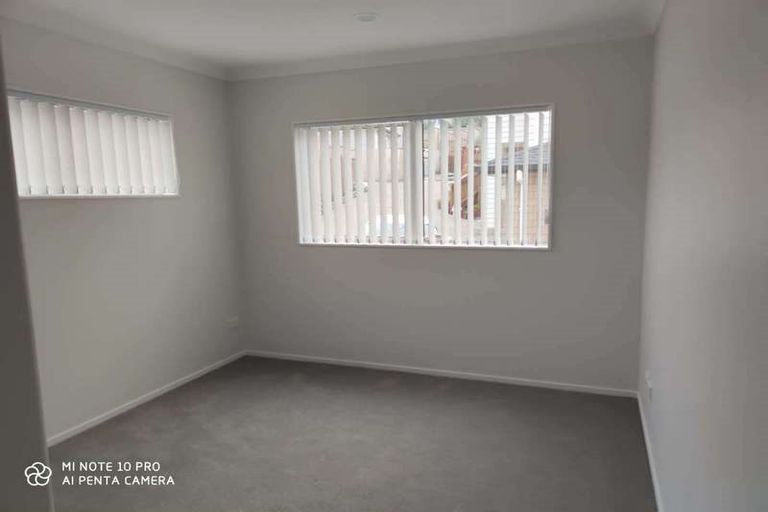 Photo of property in 151 Tiriwa Drive, Massey, Auckland, 0614