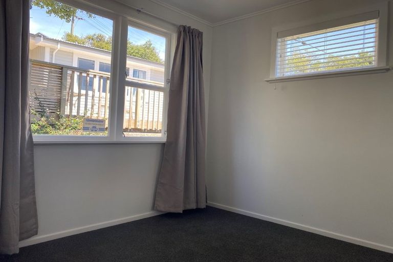 Photo of property in 24 Taupo Crescent, Plimmerton, Porirua, 5026