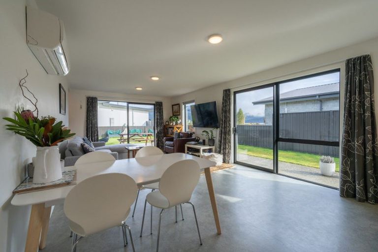 Photo of property in 53 Takitimu Avenue, Te Anau, 9600