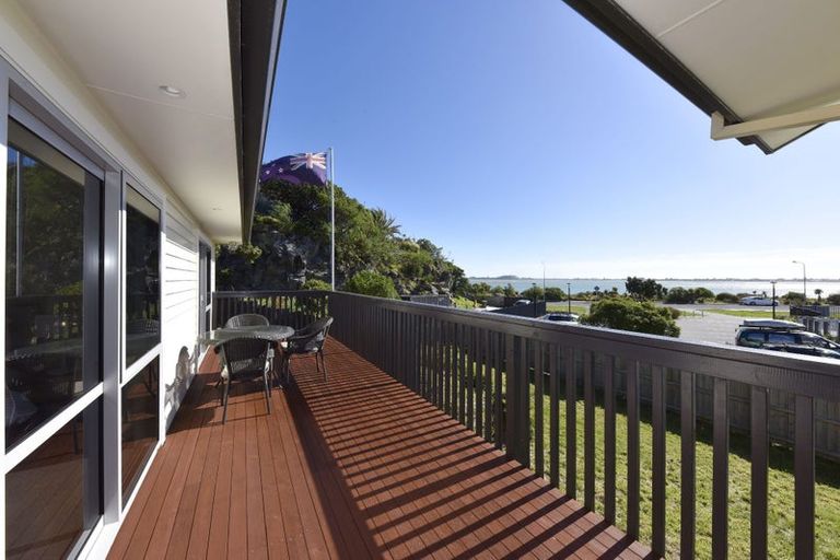 Photo of property in 5 Main Road, Redcliffs, Christchurch, 8081