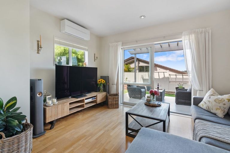 Photo of property in The Rise, 7 Hatfield Place, Albany Heights, Auckland, 0632