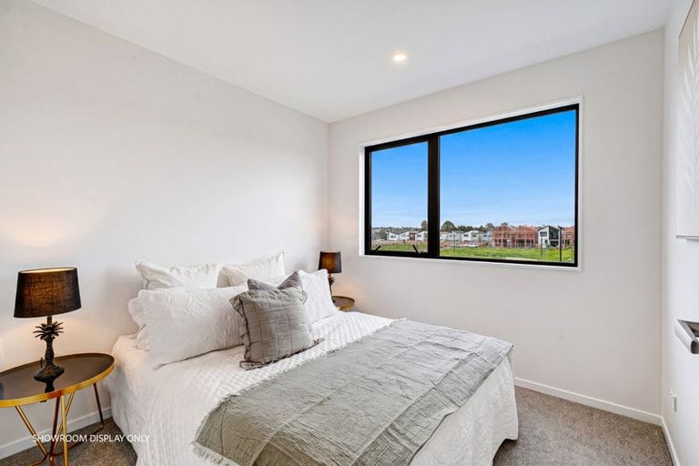 Photo of property in 17 Sails Road, Hobsonville, Auckland, 0616