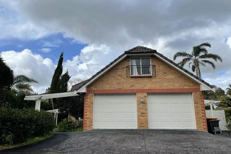 Photo of property in 6 Anaheim Boulevard, Shamrock Park, Auckland, 2016