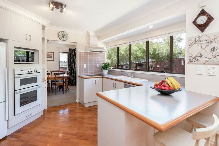 Photo of property in 26 Leicester Parade, Somerville, Auckland, 2014