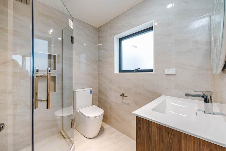 Photo of property in 14b Friesian Drive, Mangere, Auckland, 2022