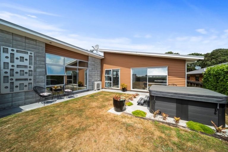 Photo of property in 40 Penrod Drive, Bell Block, New Plymouth, 4312