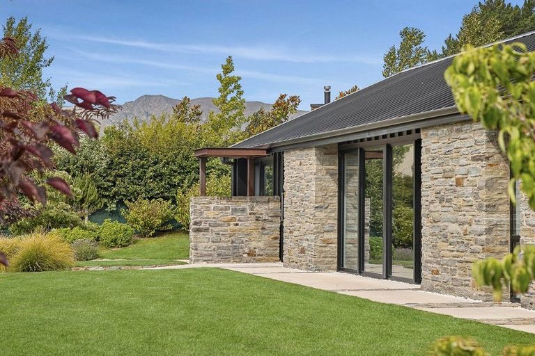 Photo of property in 3 Hikuwai Drive, Albert Town, Wanaka, 9305