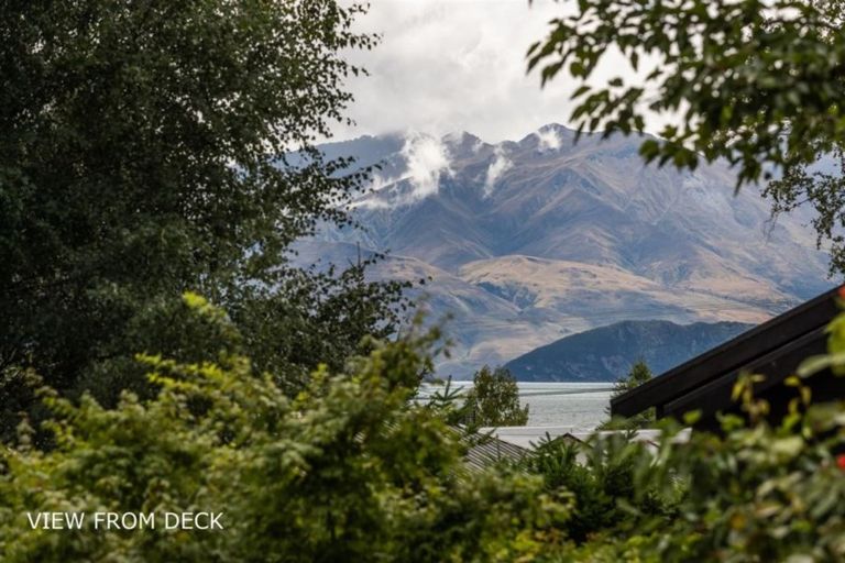 Photo of property in 144 Beacon Point Road, Wanaka, 9305