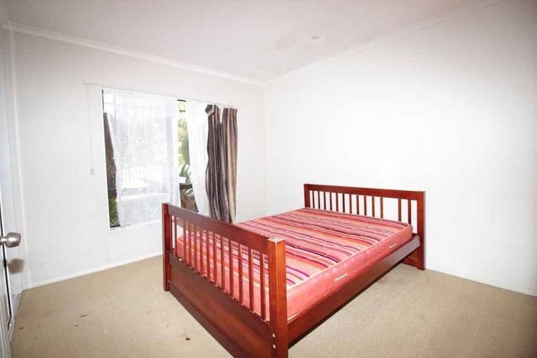 Photo of property in 1 Beragh Place, East Tamaki, Auckland, 2016