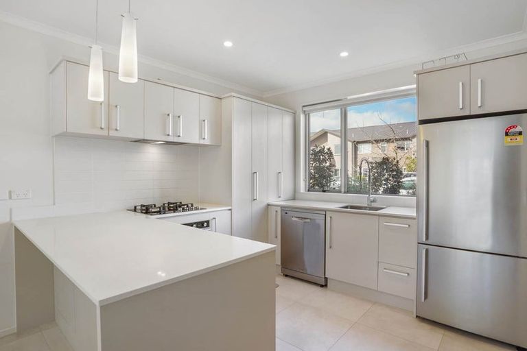 Photo of property in 37 Pencaitland Drive, Flat Bush, Auckland, 2019