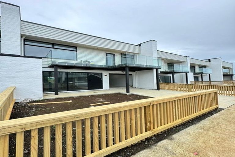 Photo of property in 84 Kauri Heart Avenue, Takanini, 2112