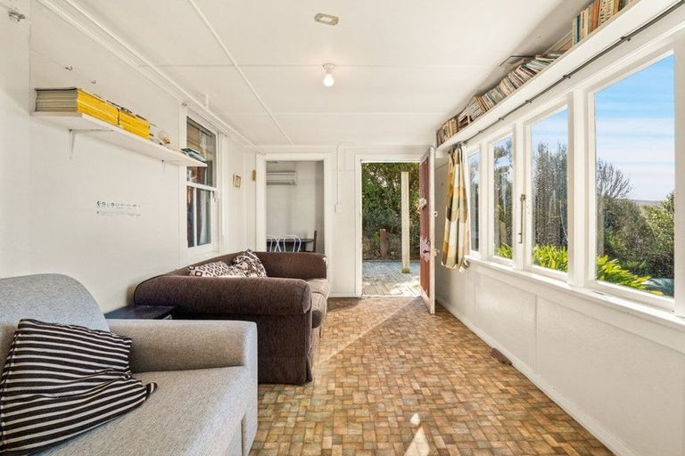 Photo of property in 58 Shag Point Road, Shag Point, Palmerston, 9482