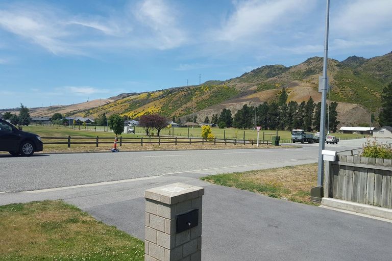 Photo of property in 12a Neplusultra Street, Cromwell, 9310